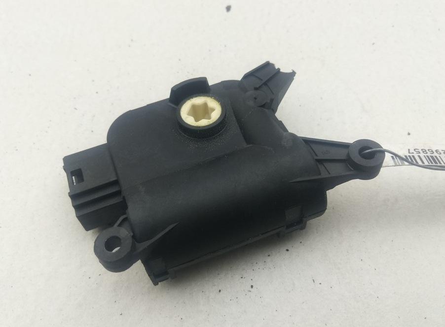 Заслонка печки/климат-контроля Volkswagen Passat B6 2005, 2.0 л., дизель, МКПП, серый, универсал, 0132801362