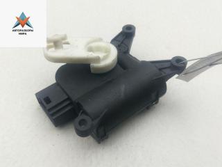 моторчик заслонки печки Volkswagen Passat B7 2013, 2.0 л., дизель, АКПП, серый, универсал, 3C0907511R