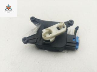 моторчик заслонки печки Volkswagen Golf 5 поколение 2005, 1.4 л., бензин, МКПП, серый, хетчбэк 5 дв., 0132801363