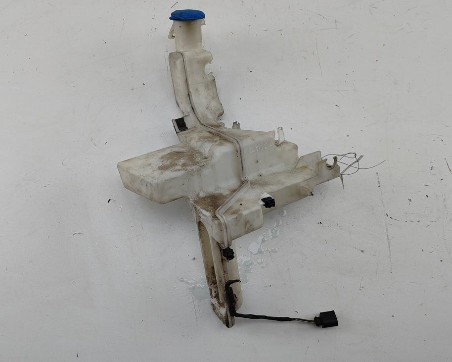 бачок омывателя Volkswagen Passat B6 2005, 2.0 л., дизель, универсал, 3C0955453