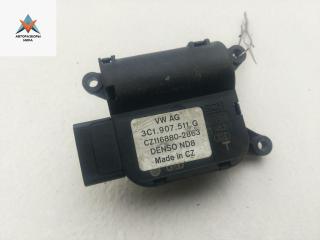 моторчик заслонки печки Volkswagen Passat B7 2013, 2.0 л., дизель, АКПП, серый, универсал, 3C1907511G