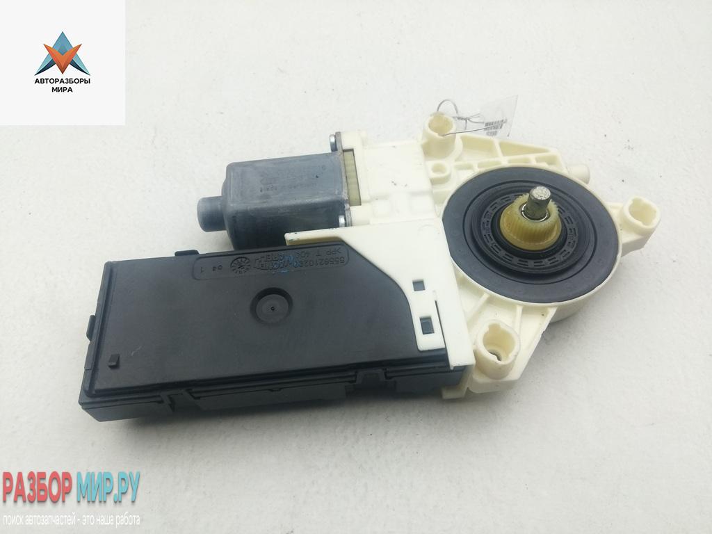 моторчик стеклоподъемника передний левый Renault Laguna 3 поколение 2008, 2.0 л., АКПП, универсал, 807310003R - фото №1