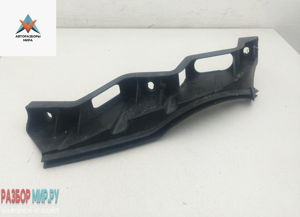 кронштейн переднего бампера Volkswagen Passat B6 2006, 1.6 л., бензин, АКПП, чёрный, универсал, 3C0807890 - фото №1