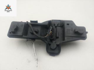 панель заднего левого фонаря Volkswagen Touran 1 поколение [рестайлинг] 2006, 1.6 л., бензин, МКПП, чёрный, минивэн, 1T0945257D