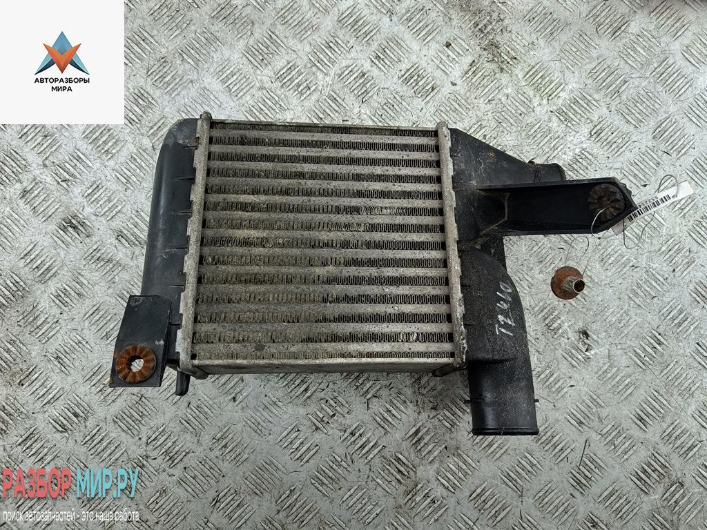 радиатор интеркулера BMW 5 серия E39 1998, 2.5 л., дизель, АКПП, серый, седан, 2246031 - фото №1