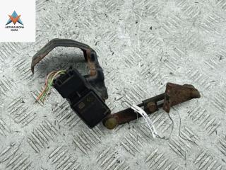 датчик дорожного просвета Mercedes-Benz SLK-Класс R170 [рестайлинг] 2002, 2.3 л., бензин, МКПП, чёрный, кабриолет, 0105427717