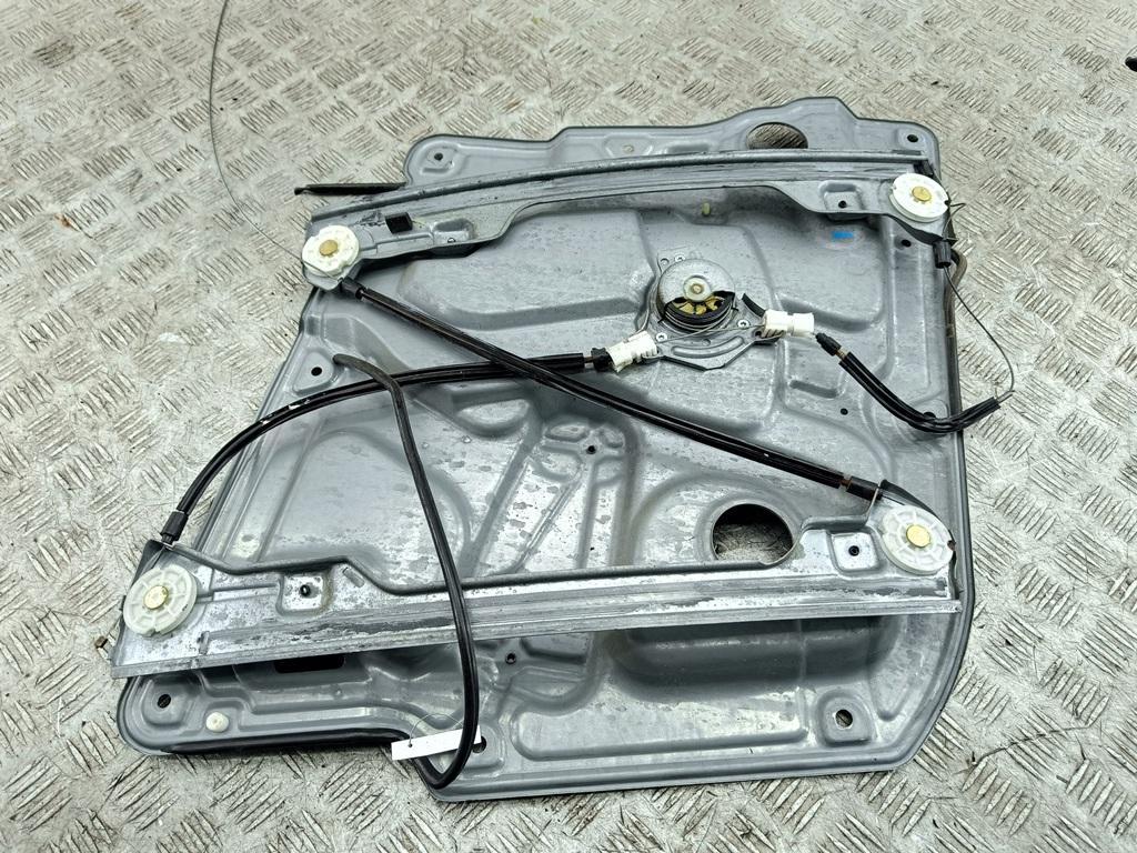 стеклоподъемник электрический передний правый Nissan Primera P12 2002, 2.2 л., дизель, МКПП, серый, универсал