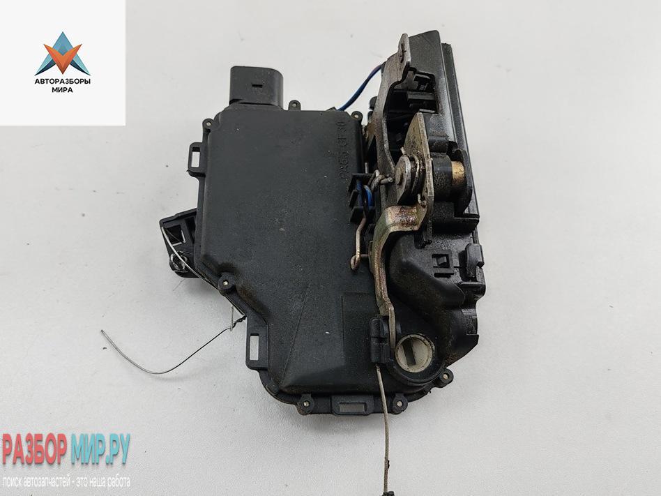 замок двери передней правой Volkswagen Passat B5 1997, 1.6 л., бензин, МКПП, синий, универсал, 3B1837016A - фото №1