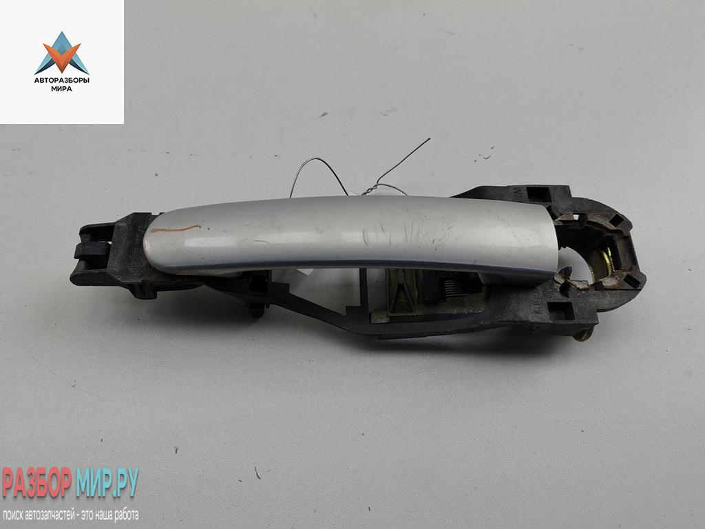 ручка наружная передняя левая Volkswagen Passat B5 1998, 1.8 л., бензин, МКПП, серый, седан, 3B8837885 - фото №1