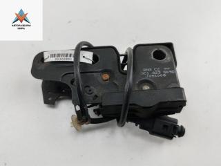 замок капота Volkswagen Passat B6 2005, 2.0 л., дизель, МКПП, серый, универсал, 3C1823509D