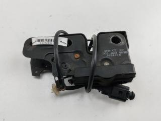 замок капота Volkswagen Passat B6 2005, 2.0 л., дизель, МКПП, серый, универсал, 3C1823509D