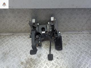 узел педальный (блок педалей) Opel Insignia 1 поколение (A) 2011, 1.4 л., бензин, МКПП, белый, седан, 22771451