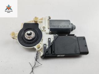 моторчик стеклоподъемника передний левый Volkswagen Golf 4 поколение 1999, 1.6 л., МКПП, универсал, 1J1959801C.101430203