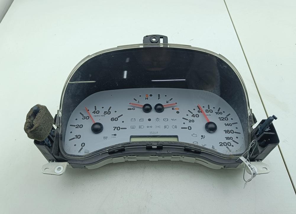 приборная панель Fiat Doblo 2002, 1.9 л., дизель, МКПП, синий, фургон, 46820926