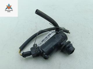 насос (моторчик) омывателя стекла Volvo S60 1 поколение 2002, чёрный, седан, 9169611