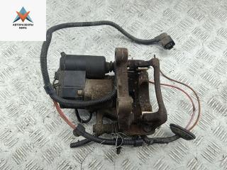 суппорт задний правый Volkswagen Passat B6 2006, 1.6 л., бензин, АКПП, чёрный, универсал