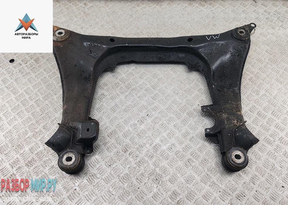 подрамник передний Volkswagen Passat B5 1998, 1.9 л., дизель, МКПП, зелёный, универсал - фото №1