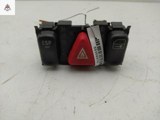 кнопка аварийной сигнализации Mercedes-Benz SLK-Класс R170 [рестайлинг] 2002, 2.3 л., бензин, МКПП, чёрный, кабриолет, 1708202410