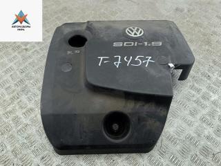 декоративная крышка двигателя Volkswagen Golf 4 поколение 2000, 1.9 л., дизель, МКПП, красный, хетчбэк 5 дв.