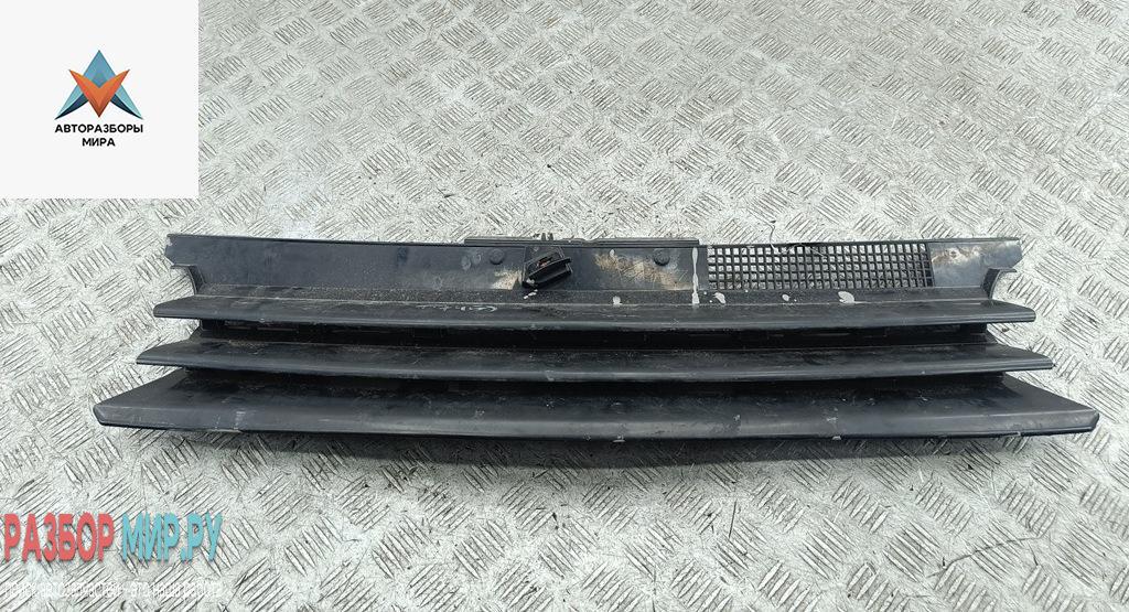 решетка радиатора Volkswagen Golf 4 поколение 1999, синий, хетчбэк 5 дв. - фото №1