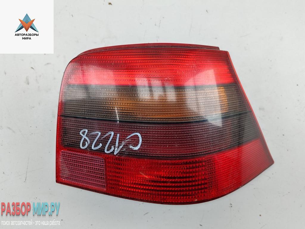 фонарь задний левый Volkswagen Golf 4 поколение 1998, 1.4 л., бензин, МКПП, серый, хетчбэк 5 дв., 1J6945112S - фото №1
