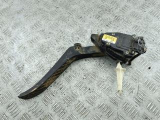 педаль Volkswagen Touareg 2006, 3.0 л., дизель, АКПП, серый, внедорожник 5 дв.