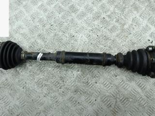полуось передняя левая (приводной вал, ШРУС) Volkswagen Passat B5 1998, 1.8 л., бензин, МКПП, серый, седан