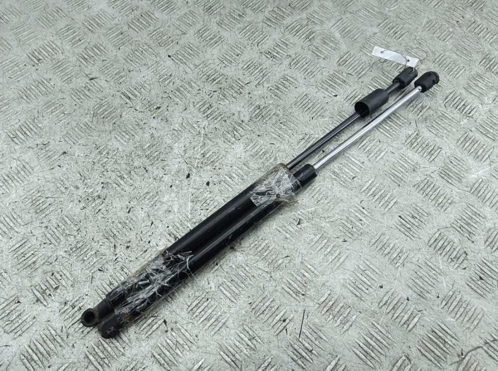 амортизатор крышки багажника (3-5 двери) Volkswagen Passat B6 2005, 2.0 л., дизель, МКПП, серый, универсал