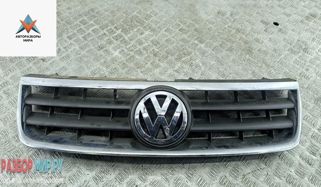 решетка радиатора Volkswagen Touareg 1 поколение 2006, серый, внедорожник 5 дв. - фото №1