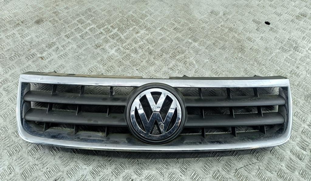 решетка радиатора Volkswagen Touareg 2006, серый, внедорожник 5 дв.