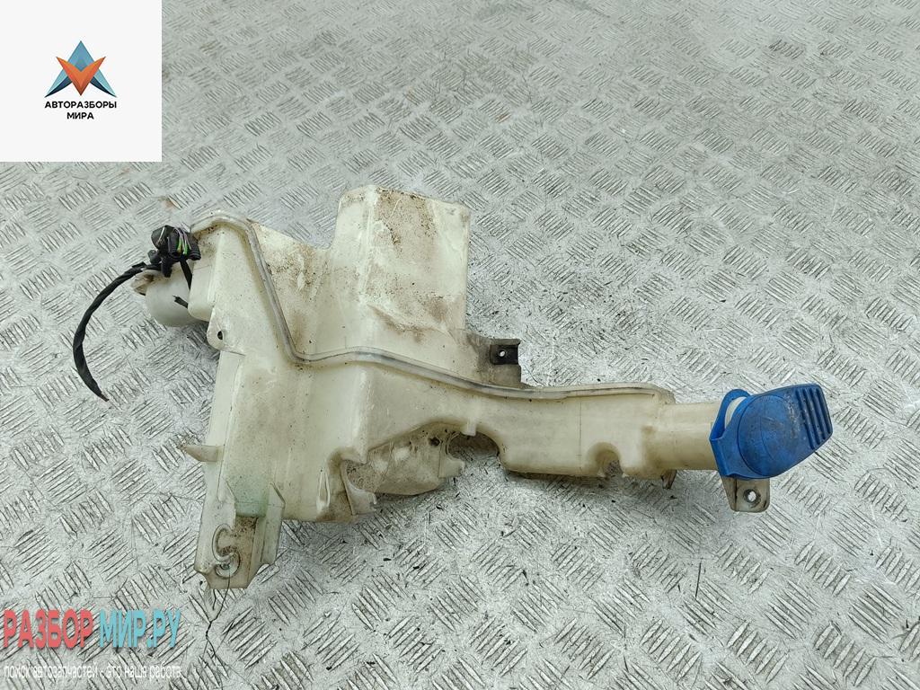 бачок омывателя Volkswagen Passat B6 2006, 2.0 л., бензин, универсал - фото №1