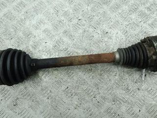 полуось передняя левая (приводной вал, ШРУС) Volkswagen Passat B6 2006, 2.0 л., бензин, МКПП, синий, универсал