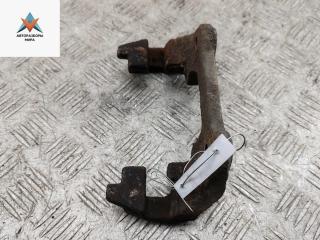 скоба суппорта Volvo S60 1 поколение 2002, 2.4 л., дизель, МКПП, чёрный, седан