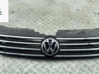 решетка радиатора Volkswagen Passat B7 2013, серый, универсал