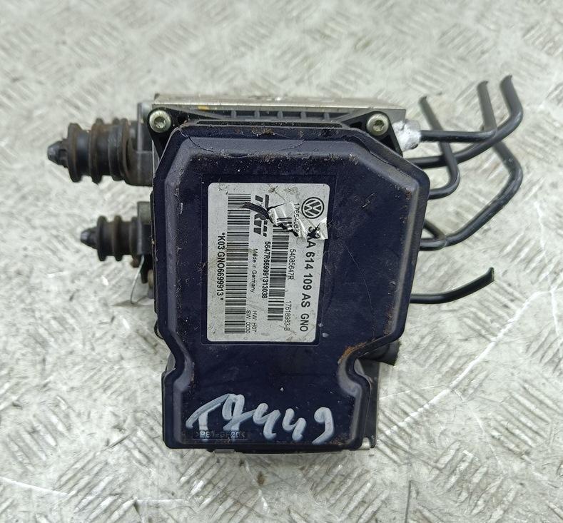 блок ABS Volkswagen Passat B7 2013, 2.0 л., дизель, АКПП, серый, универсал, 3AA614109AS