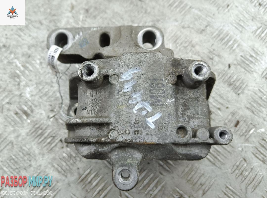 подушка крепления двигателя Volkswagen Passat B7 2013, 2.0 л., дизель, АКПП, серый, универсал - фото №1