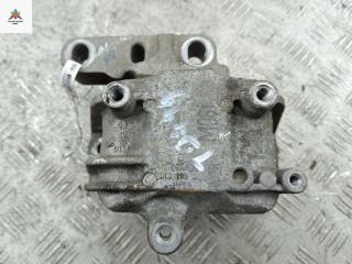 подушка крепления двигателя Volkswagen Passat B7 2013, 2.0 л., дизель, АКПП, серый, универсал