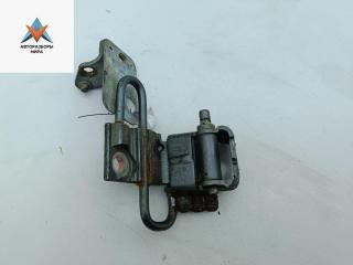 петля двери Audi A6 Allroad Quattro C5 2000, зелёный, универсал, 4B0831411B