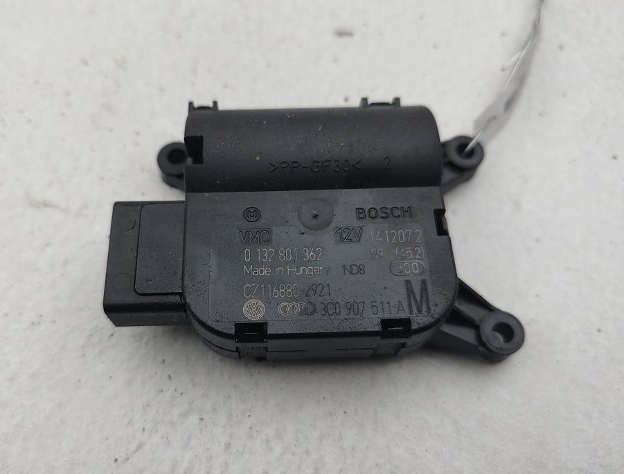 Заслонка печки/климат-контроля Volkswagen Passat B6 2008, 2.0 л., дизель, АКПП, чёрный, универсал, 3C0907511A
