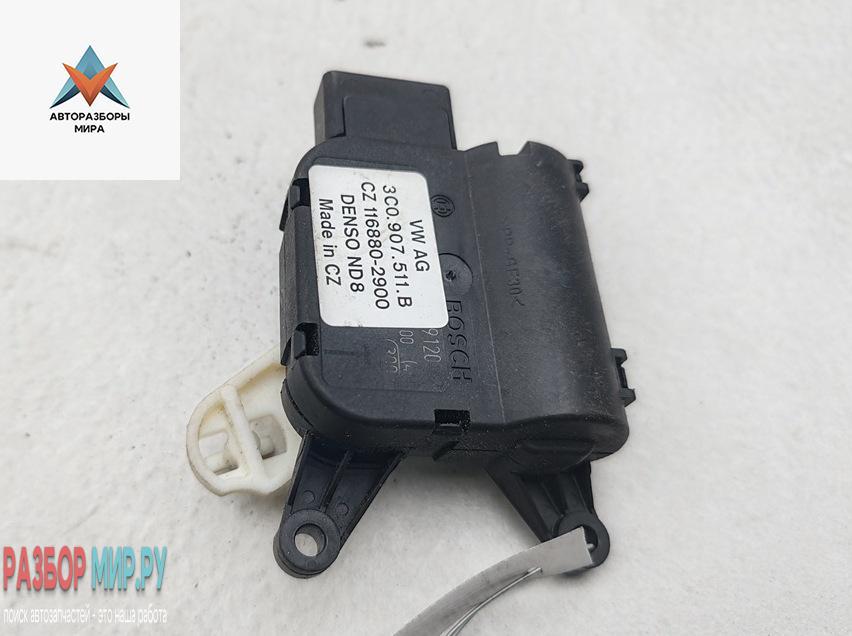 Заслонка печки/климат-контроля Volkswagen Passat B6 2008, 2.0 л., дизель, АКПП, чёрный, универсал, 3C0907511B - фото №1