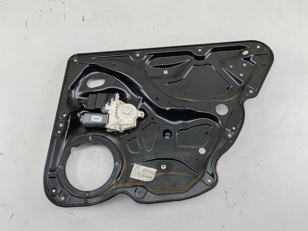 стеклоподъемник электрический задний правый Volkswagen Passat B6 2006, 2.0 л., бензин, МКПП, синий, универсал, 3C4839756H