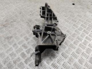 кронштейн генератора Audi A4 B5 1997, 1.6 л., бензин, МКПП, серый, седан, 058145523E