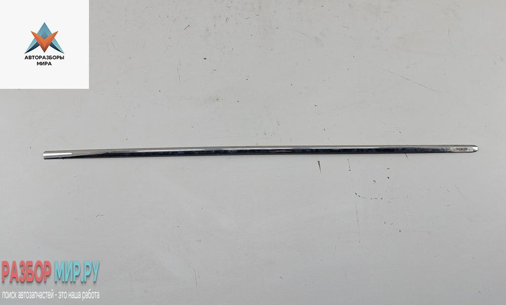 молдинг двери передней правой Volkswagen Passat B6 2009, 1.4 л., бензин, МКПП, чёрный, универсал, 3C0853516G - фото №1