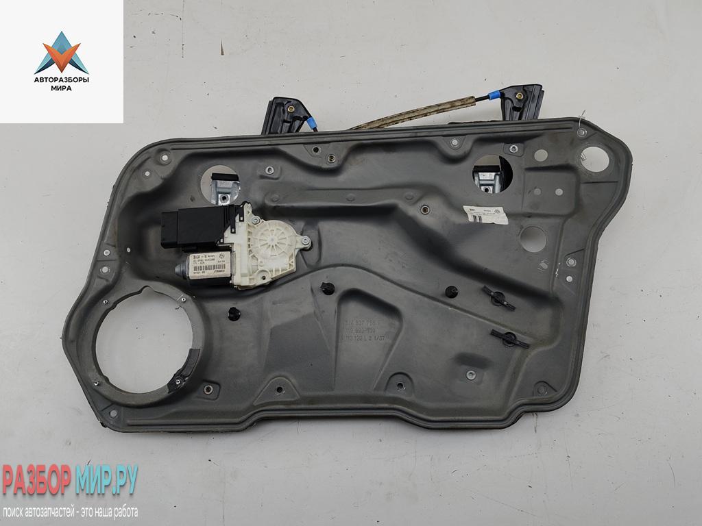 стеклоподъемник электрический передний правый Volkswagen Golf 4 поколение 1999, 1.6 л., бензин, МКПП, синий, универсал, 1J4837756F - фото №1