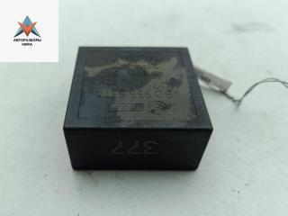 Реле стеклоочистителя (дворников) Volkswagen Passat B5 1998, 1.9 л., дизель, МКПП, зелёный, универсал, 4B0955531A