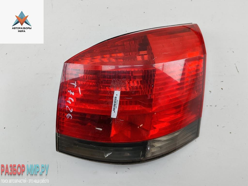 фонарь задний правый Opel Signum C 2003, 2.2 л., бензин, АКПП, синий, хетчбэк 5 дв., 377032 - фото №1