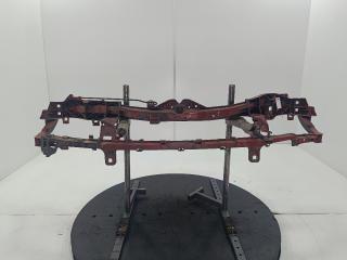 Передняя панель крепления облицовки (телевизор) Ford Focus 2 поколение 2006, цвет, 4M518B041AN