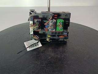 блок предохранителей Peugeot 307 1 поколение 2003, цвет, 9650664180