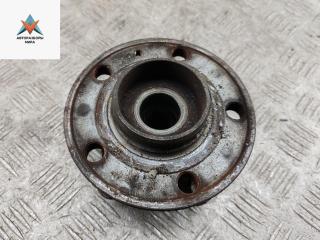 ступица передняя правая Volvo V70 2 поколение 2001, 2.4 л., бензин, МКПП, чёрный, универсал