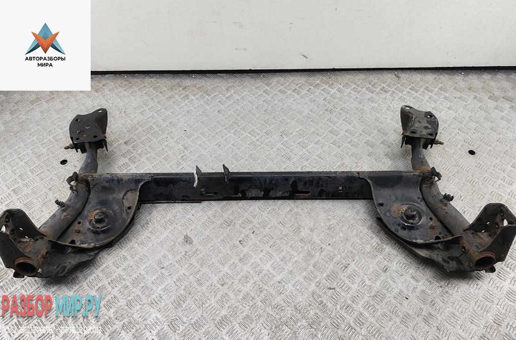 подрамник передний Dacia (Renault) Sandero II 2019, 1.0 л., бензин, МКПП, белый, хетчбэк 5 дв. - фото №1